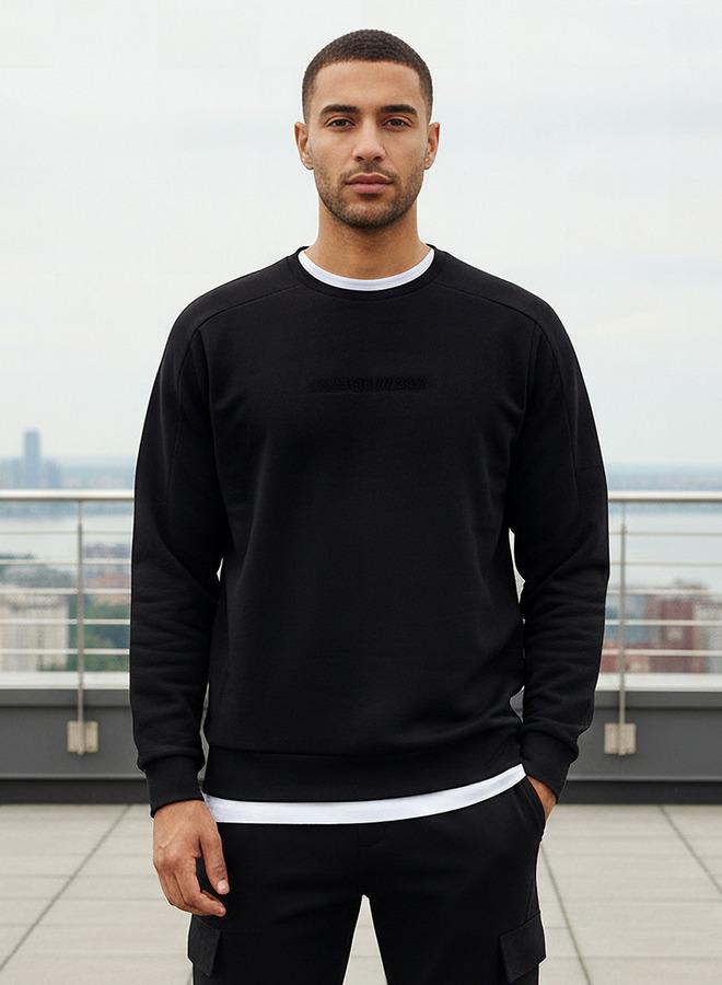 Active Men Performance Embossed Sweatshirt - Image 1